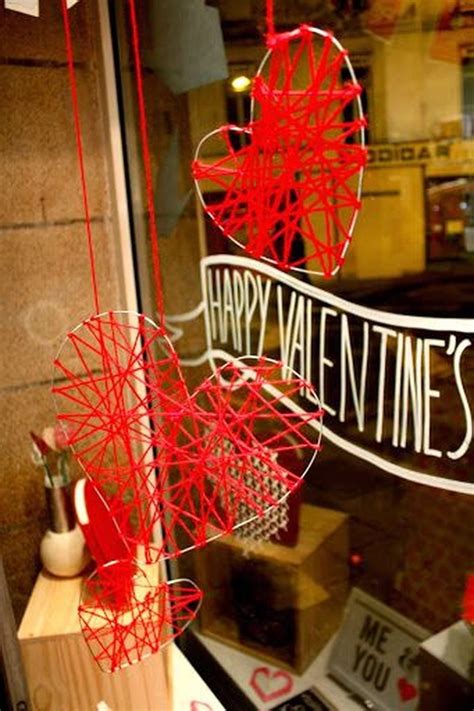 47 Creative Valentine Window Decoration With Images Valentines