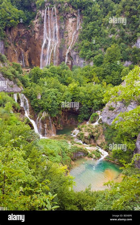 Der Große Wasserfall Veliki Slap Plitvicka Jezera Nationalpark