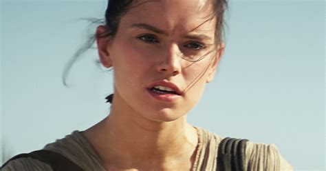 Josh Gad Interrogated Daisy Ridley About Star Wars The Last Jedi Digital Trends
