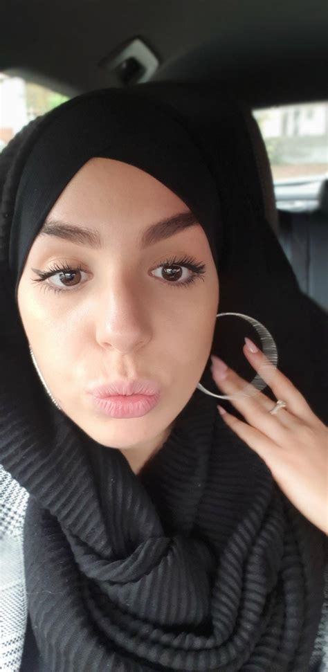 Arab Hijab Muslim Cheating Girlfriend Blowjob Nudes In Her Ex Car