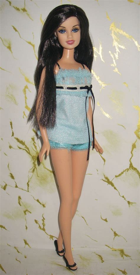 Teresa Fashion Fever Barbie 2000 Barbie And Ken Beautiful Barbie Dolls Barbie Dream Sewing