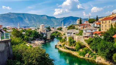 Shutterstock editor モバイルアプリ プラグイン 画像サイズ変更ツール ファイル変換ツール コラージュ作成ツール カラースキーム. クロアチアの周辺諸国を巡る