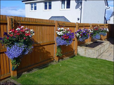 14 Super Unique And Easy To Make Fence Planter Ideas Organize With Sandy