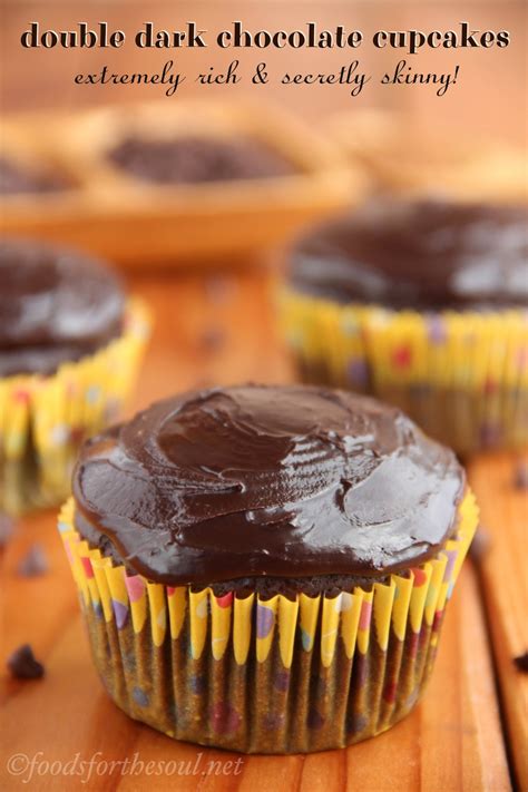 calories in a chocolate cupcake without frosting