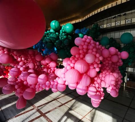 Trippy Clusters Of Inflated Dna At The Nyc Ballet Jihan Zencirli Aka