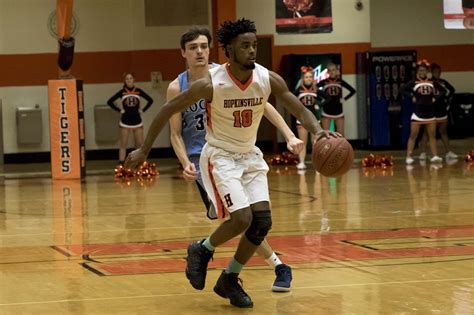 Photos Hopkinsville Tigers Vs Logan County Cougars Your Sports Edge