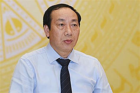 Please take a few moments to tell us what you think of the portal. Former Deputy Minister of Transport Nguyen Hong Truong ...
