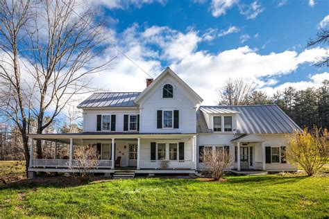 C1865 Vermont Farmhouse For Sale On 144 Acres Londonderry Vt