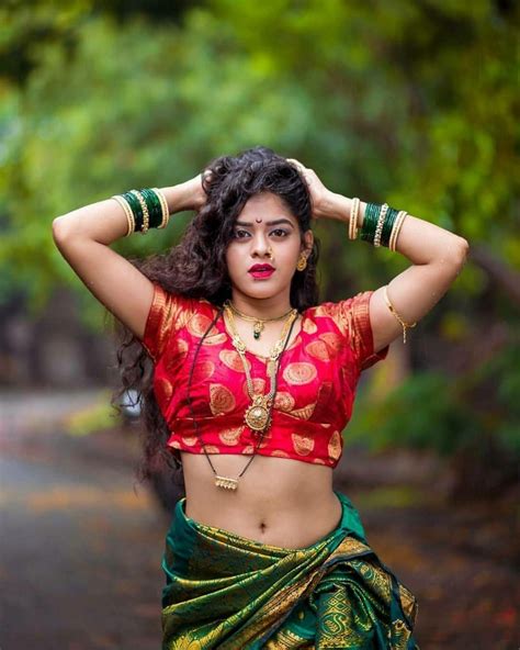 Hot Marathi Girl Ki Sexy Boobs Photos In Saree Hot Sex Picture