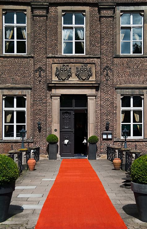 Ava ist vier jahre alt. Der rote Teppich . . . Foto & Bild | architektur ...