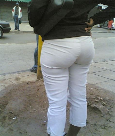 Chicks Wearing Tight White Pants T I G H T