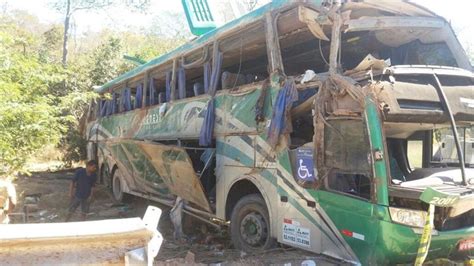 TRAGÉDIA Acidente ônibus que saiu do Ceará deixa 10 mortos e