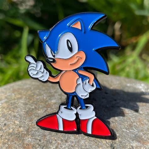 Sonic The Hedgehog Sonic Enamel Pin And Magnet Classic Etsy