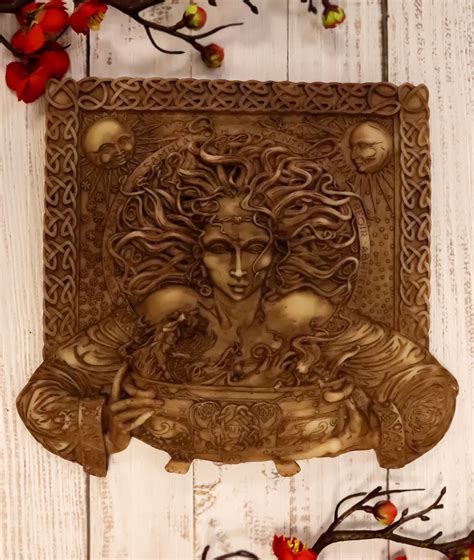Ebros Goddess Of Rebirth Cerridwen Magical Potions Cauldron Hanging Wa