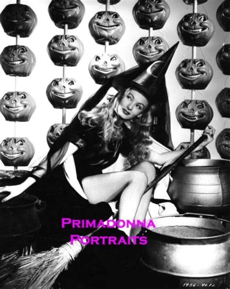 Veronica Lake 8x10 Lab Photo Bandw 1942 Sexy Halloween Witch W Fishnets