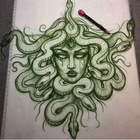 Madusa Tattoo In 2020 Medusa Tattoo Design Medusa Tattoo Body Art