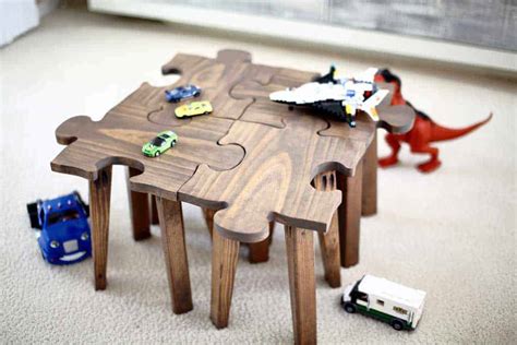 How to Build a DIY Kids Table Made Like a Jigsaw Puzzle  