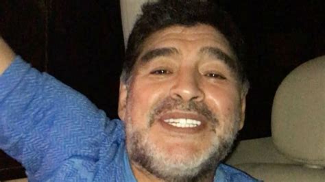 Diego Maradona Llegó Al Millón De Seguidores En Instagram Y Lo Festejo A Puros Cantitos De Cancha