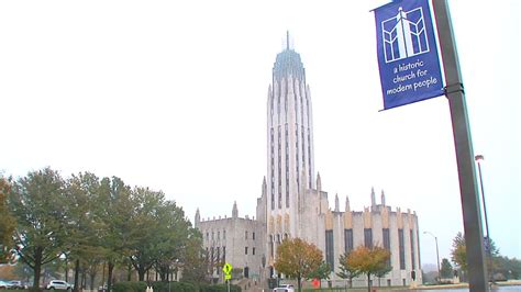 Tulsa Pastor Embracing Lgbtq Community Will Officiate Same Sex Weddings