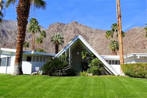 Constructed in 1960, the washington mutual building at 499 s. Walking Tour, Vista Las Palmas, Palm Springs, Modernism ...