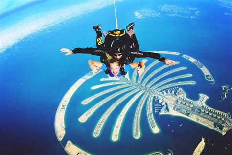 القفز المظلي سكاي دايف دبي رحلاتك