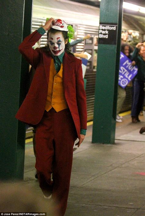 2019 movie joker suits arthur fleck cosplay fancy dress halloween costume mask. Joker 2019 Suit | Arthur Fleck Joker Red Suit - Danezon