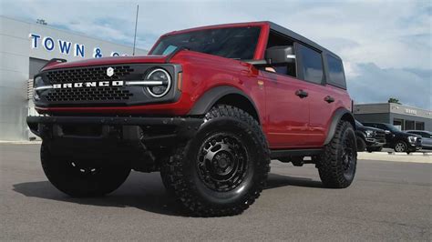 Ford Bronco Badlands Looks Bad To The Bone On 37 Inch Tires