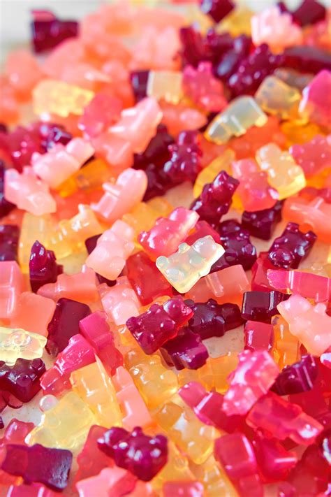 3 Ingredient Vegan Gummy Bears Recipe Wow Its Veggie