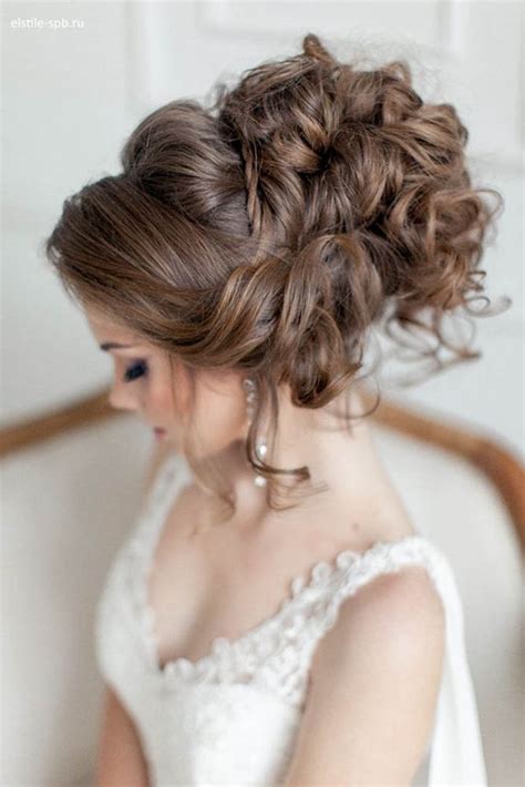 The overall look is messy and careless. 40 BEST WEDDING HAIRSTYLES FOR LONG HAIR 2018-19 - My ...