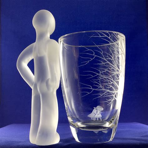Ekenäs Swedish Engraved Crystal Vase Two People Under An Umbrella And A Tree