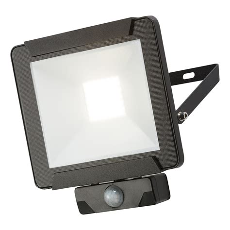 Knightsbridge 230V IP65 30W LED Floodlight with PIR Sensor 4000K