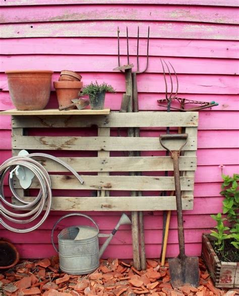 Wood Pallet As Simple But Effective Diy Garden Tools