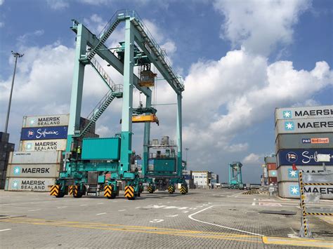 Operated by port of tanjung pelepas sdn bhd (ptp) and handling containers. Port of Tanjung Pelepas | Yellow & Finch Publishers