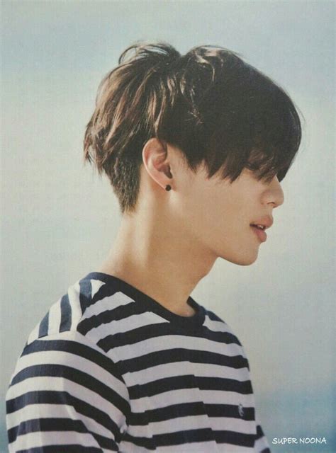 The haircut can be styled in a number of ways and is essentially an upgraded version of an undercut. Taemin 2016 images | Korean men hairstyle, Korean haircut