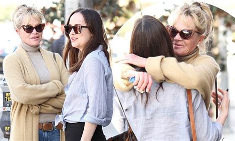 Dakota Johnson Embraces Mum Melanie Griffith During Lunch Daily Mail Online