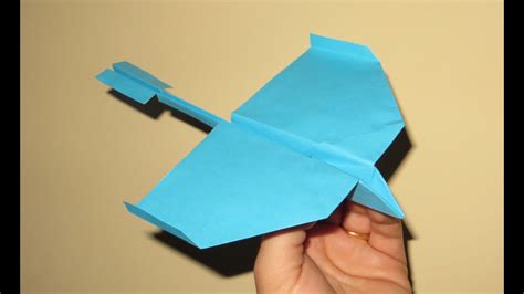 The best paper for making paper planes is plain paper (pardon the pun). How to Make Cool Paper Airplanes that Fly Far and Straight ...