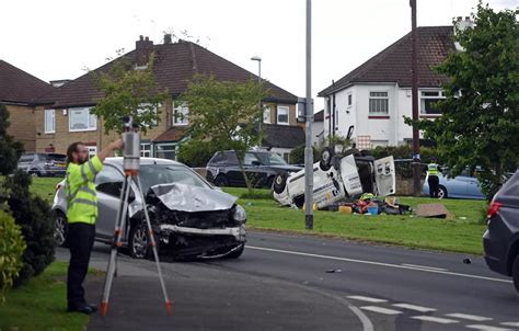 9 images show crumpled cars in serious leeds crash after police chase leeds live