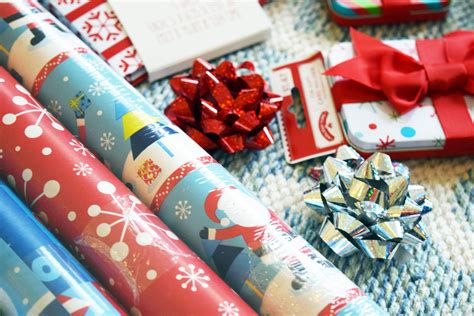 If you want to add a bow and a tag, have step 1: How To Throw The Best Gift Wrapping Party - gen y girl