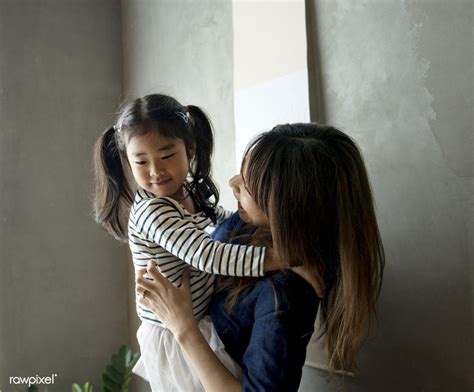 Download Premium Image Of Japanese Mother And Daughter In Daughter Mothers Fashion