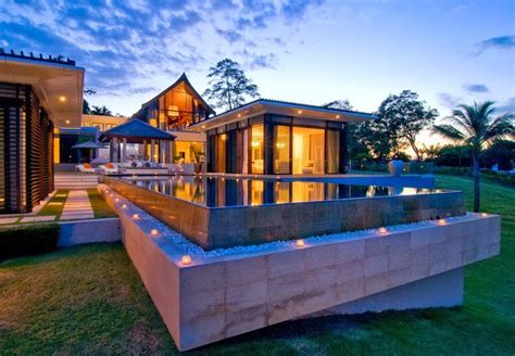 World Of Architecture Fresh And Exotic Contemporary Villa Design