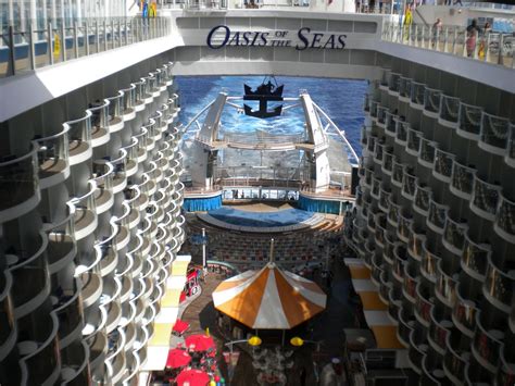 Take memory making to the max. Все о круизном лайнере Oasis of the Seas