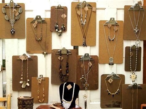 There Are Many Necklaces Hanging On The Wall