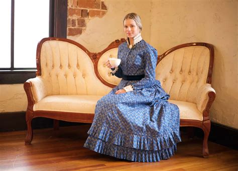 About Us Maggie May Clothing Fine Historical Fashion