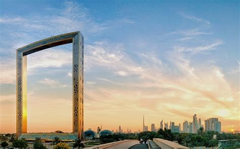Nouveau Record Du Monde Pour Un Monument De Dubaï