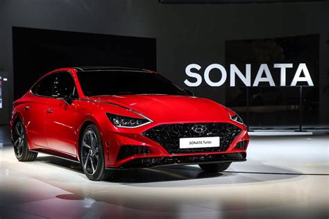 Detailed features and specs for the 2019 hyundai sonata including fuel economy, transmission, warranty, engine type, cylinders, drivetrain and more. Hyundai Jumps Big Apple, Debuting New Sonata in Seoul ...