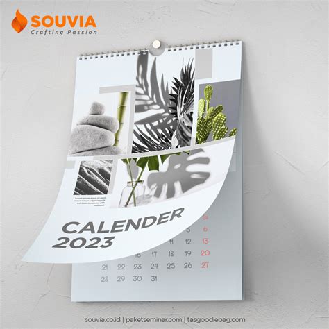 Kalender Dinding 2022 Custom Bulanan dengan Cover - SOUVIA
