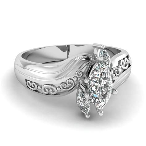 The marquise cut engagement ring is surging back into popularity as people look for less common engagement rings. 2020 Popular Marquise Diamond Engagement Rings Settings