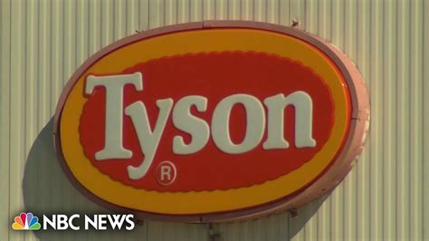 Missouri Town Bracing For Tyson Plant Closure That Makes Up A Third Of