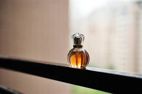 Home » ilmu bumi » jenis jenis batuan dan penjelasannya. 7 Kelebihan Bibit Parfum yang Wanginya Awet Seharian ...