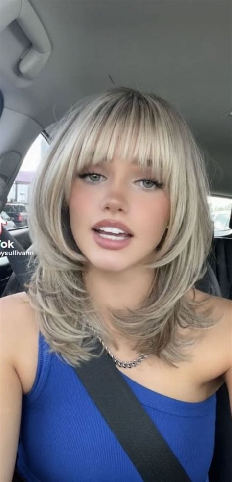 40 Best Layered Haircuts And Hairstyles For 2022 Honey Blonde Layered